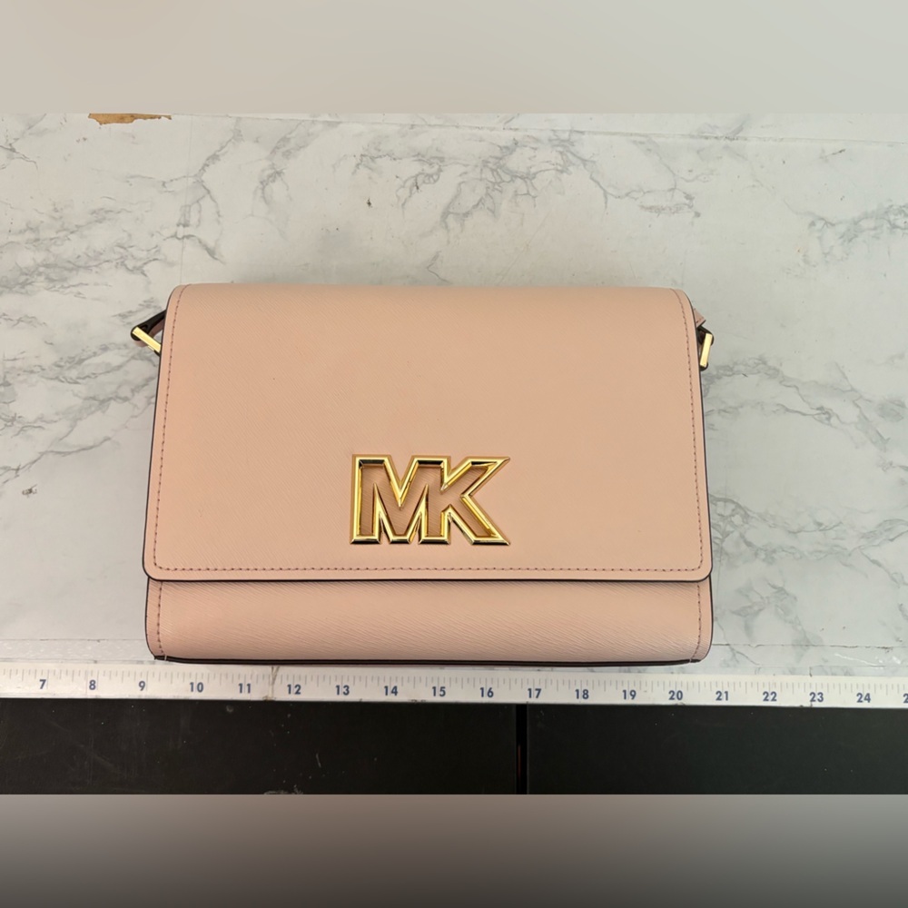 Michael Kors Pink Blush Crossbody Purse Shoulder Bag 9x7x3 Hard Leather NWOT - Picture 1 of 11